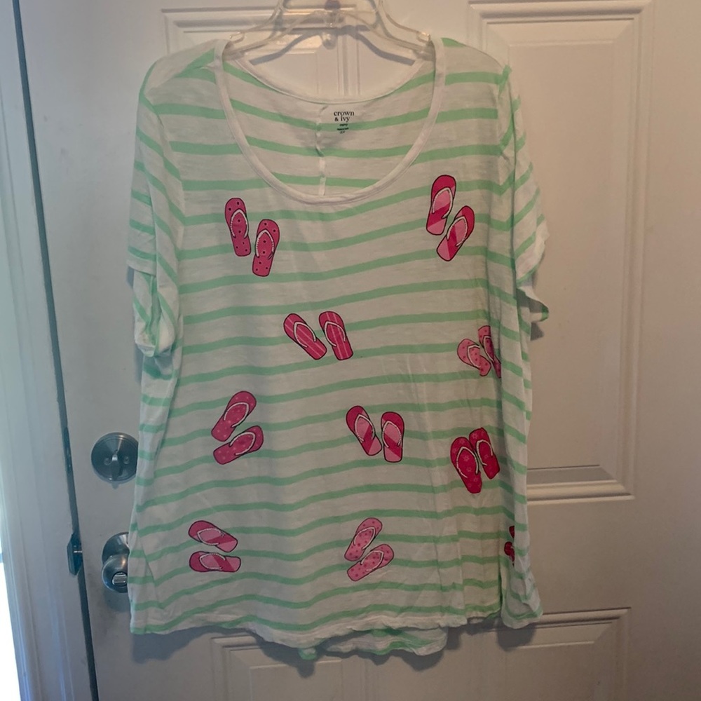 Crown & Ivy Summer shirt